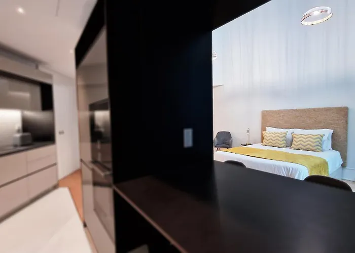Daysy Loft By Lovelystay Funchal (Madeira)